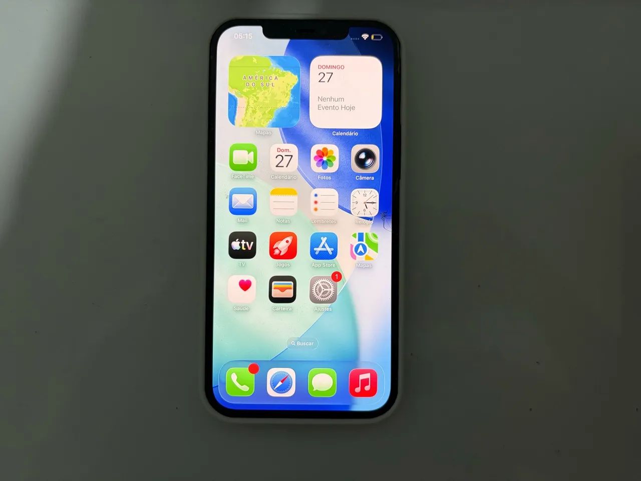 iPhone 12 Pro Max Azul - com detalhes