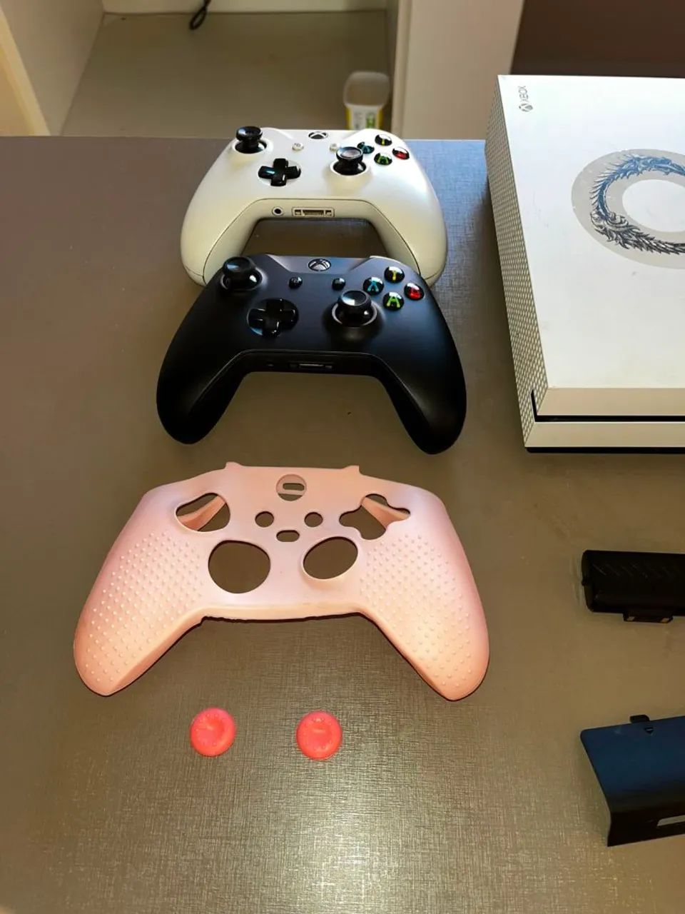 XBOX ONE S 1TB - Foto 3