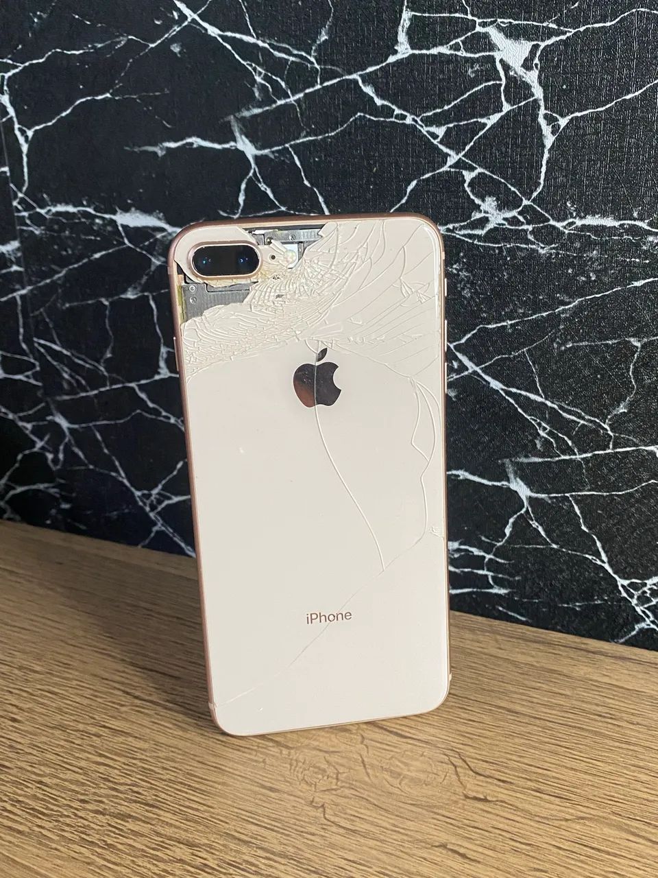 ? iPhone 8 Plus Rose ? Bateria e Tela NOVAS!  Vendo iPhone 8  - Foto 2