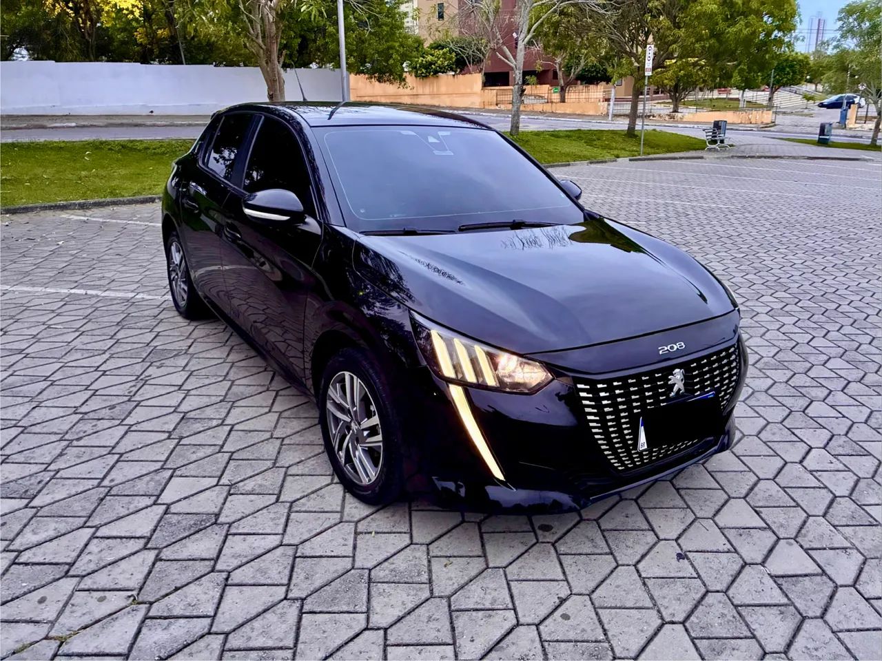 Peugeot 208 208 Griffe 1.6 Flex 16V 5p Aut. 2023