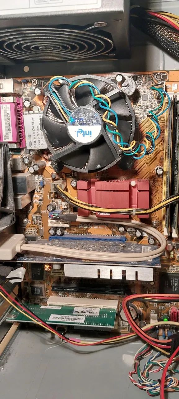 Kit Intel Core2 Duo Placa P5nsli, Placa de video separada GForce GT 220,Hd500gb  - Foto 3