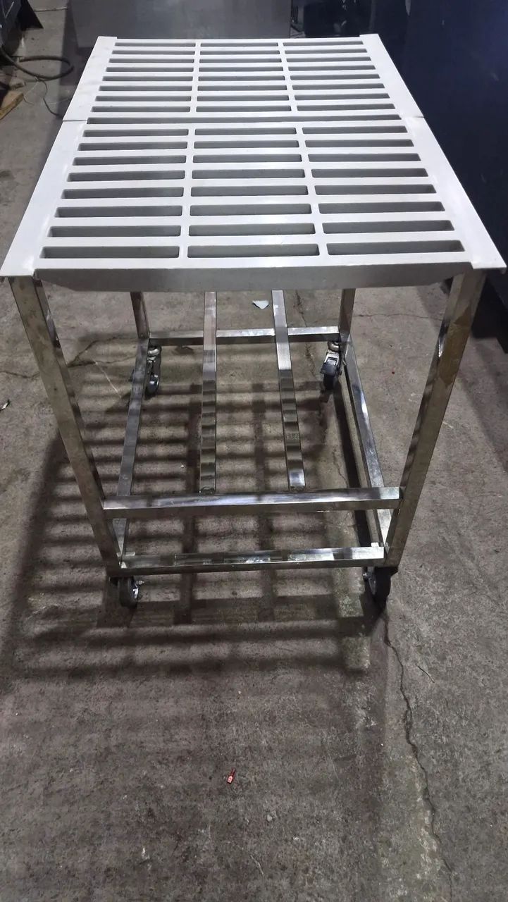 Carrinho inox puro  304  com rodinhas  - Foto 2
