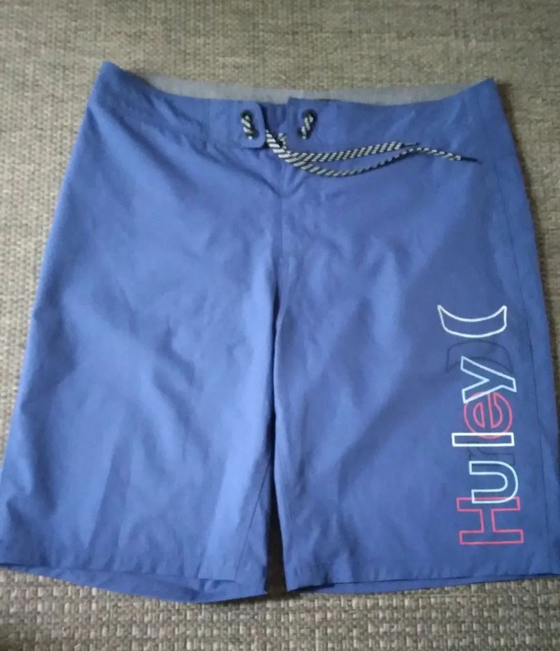 Bermuda Hurley tamanho 38 BR / 30 USA / nova