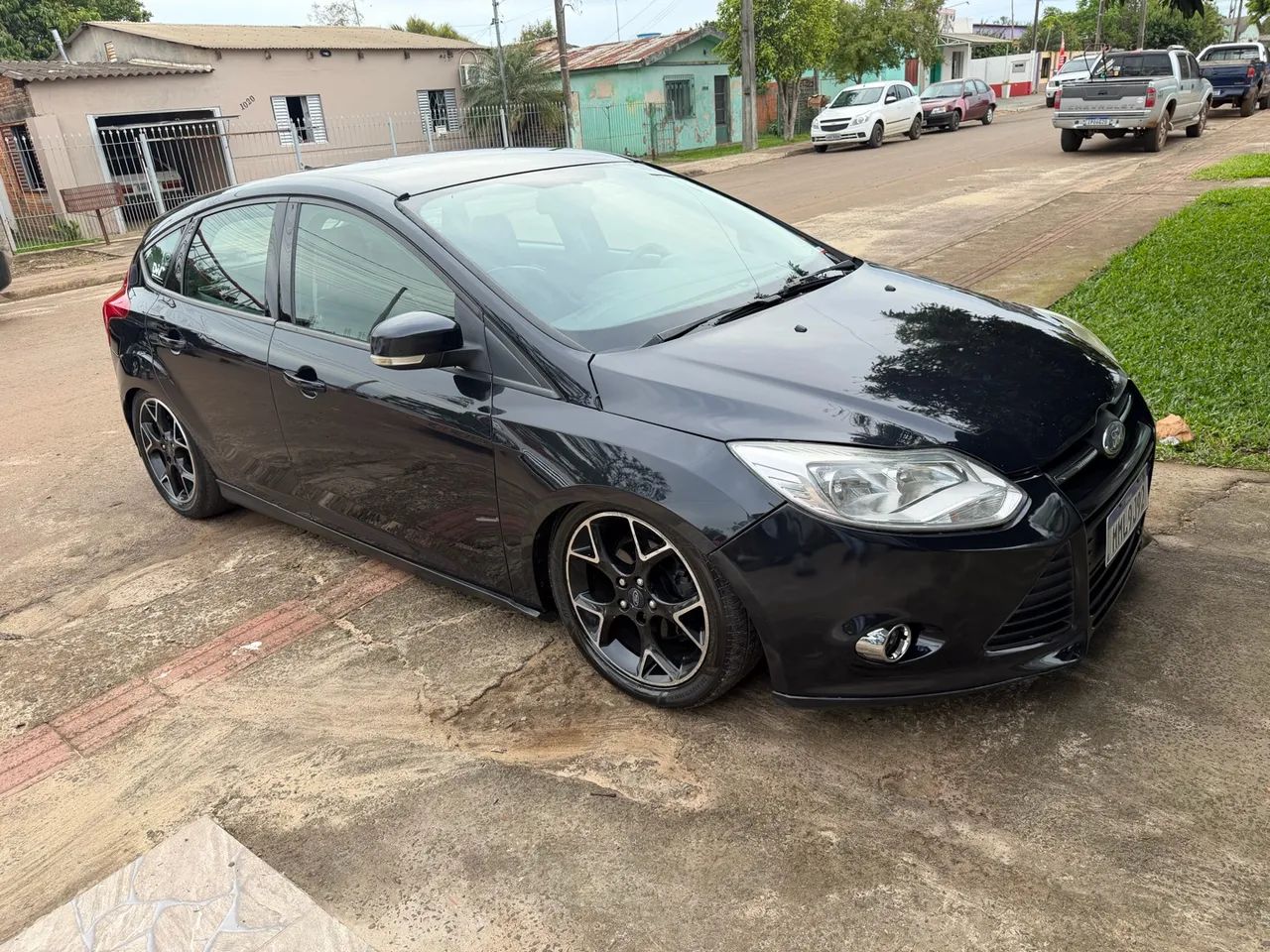 Ford Focus Focus 2.0 16V/SE/SE Plus Flex 5p Aut. 2014