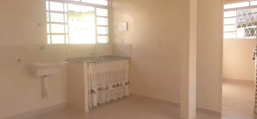 Kitinet com 1 quarto no Carlos Prates - Foto 4