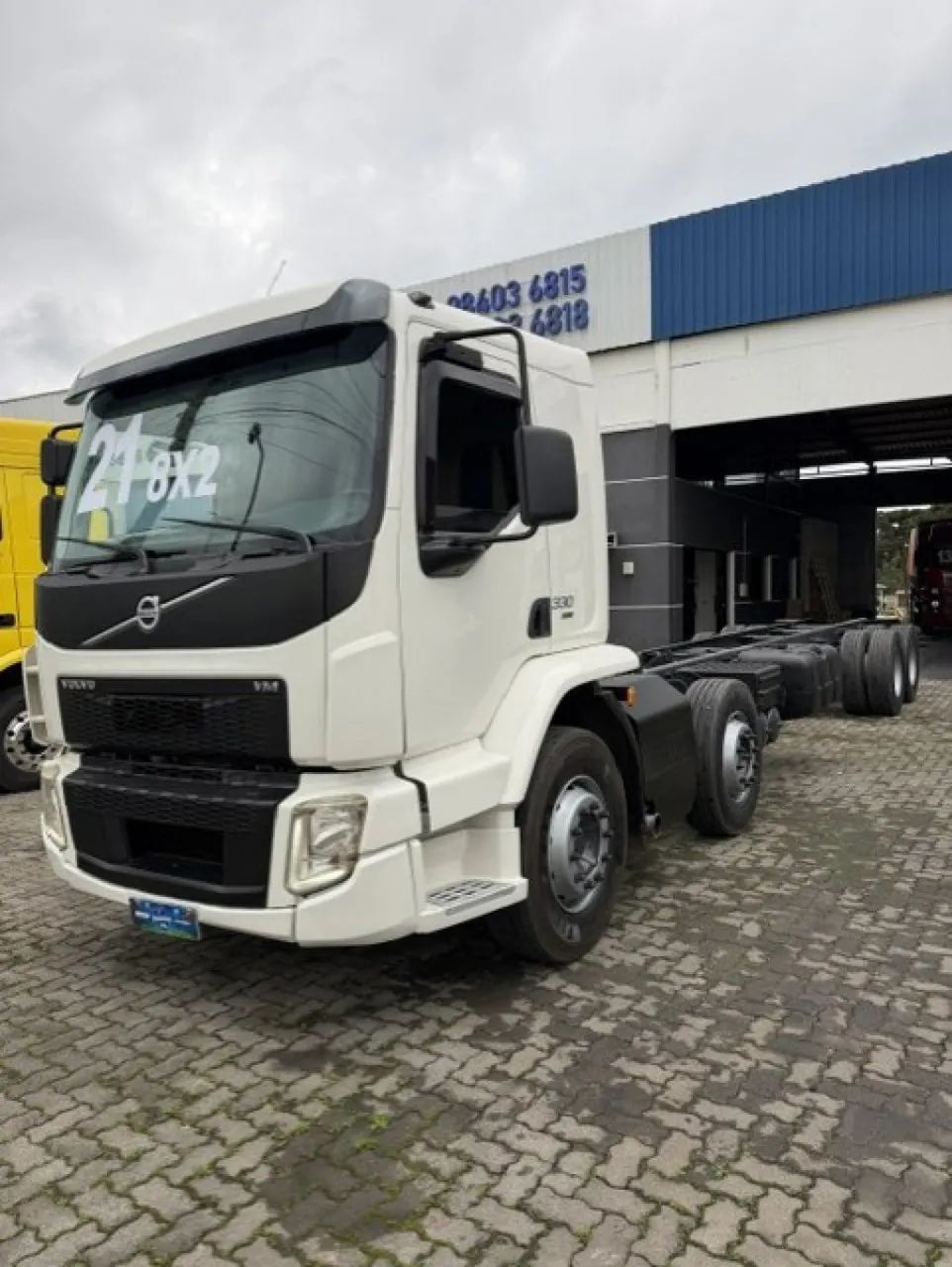 VOLVO VM 330 8x2 2P (E5) - Foto 5