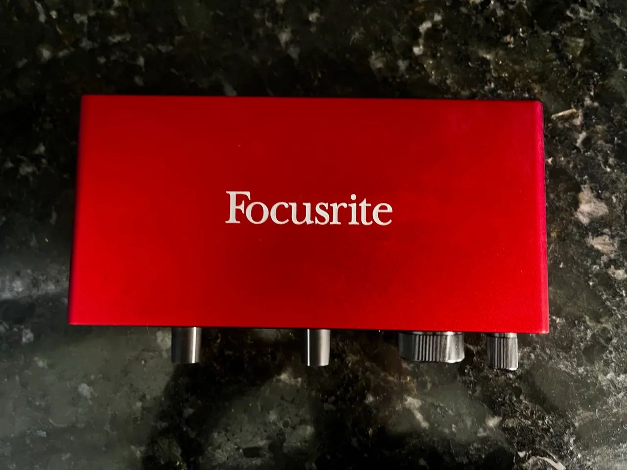 Interface de áudio Focusrite Scarlett 2i2 3° geração - Foto 2