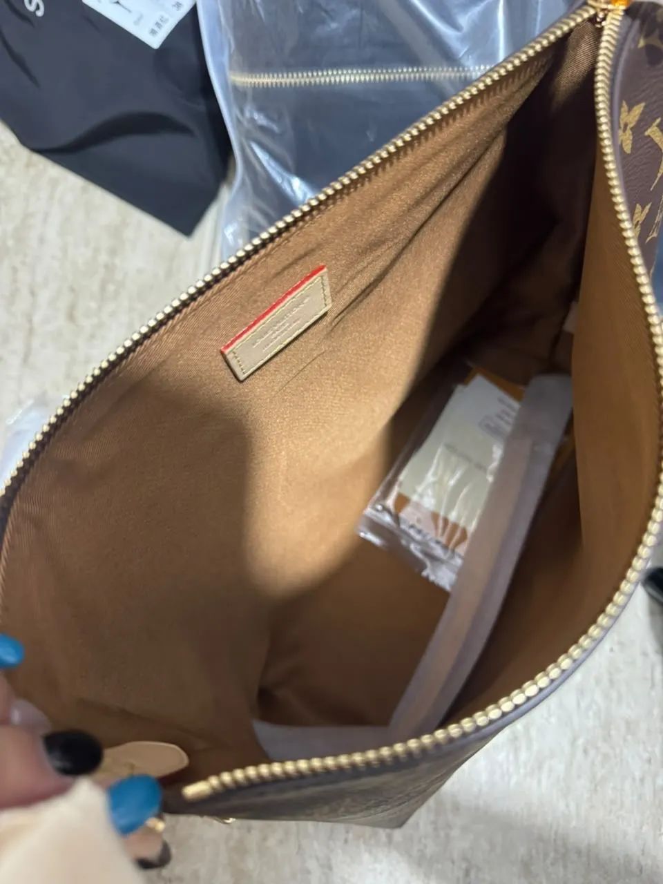 Bolsa couro Legítimo marrom modelo italiano da multipass Louis Vuitton  - Foto 2
