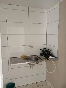 Kitnet mobiliado p/solteiro água e luz inclu. - Foto 3