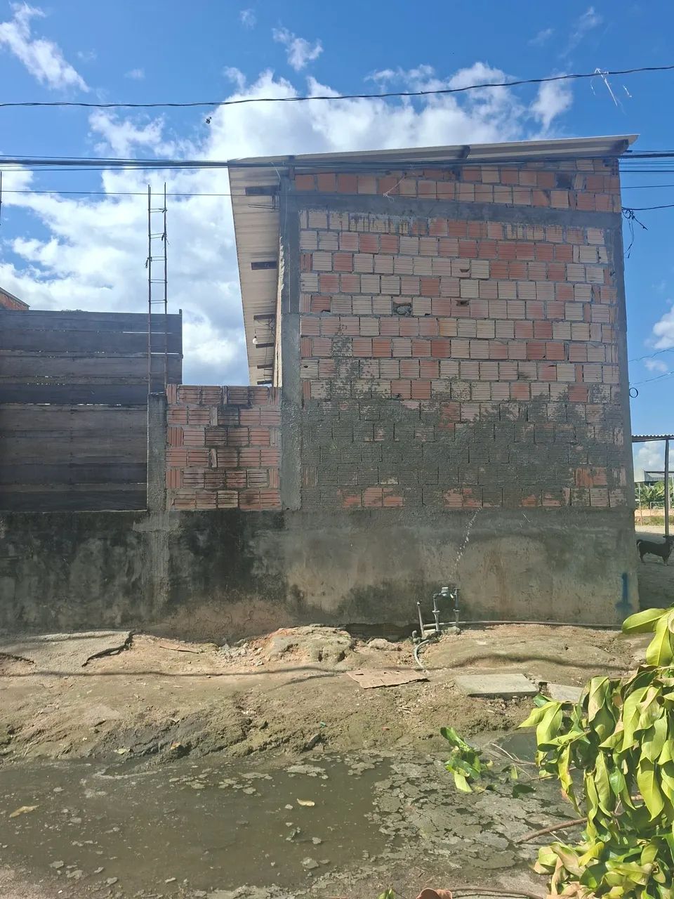 Vende-se está casa 