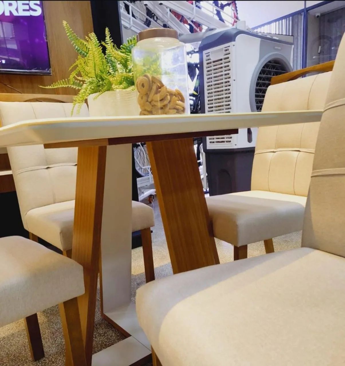 Conjunto de mesa com 4 lugares Nova a pronta entrega  - Foto 2
