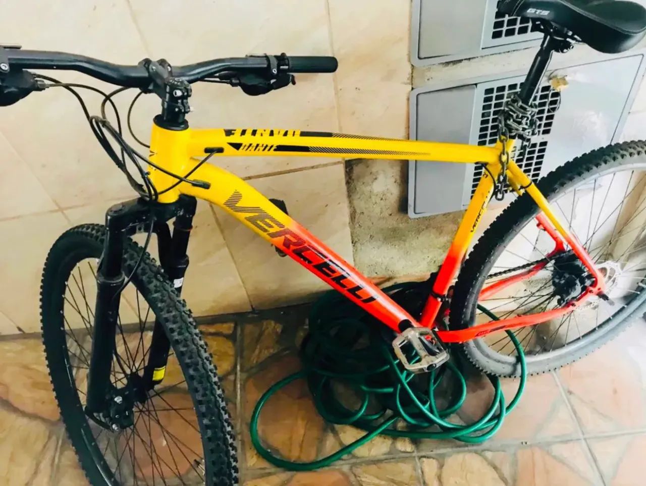 Bicicleta Verceli Aro 29 - Foto 3