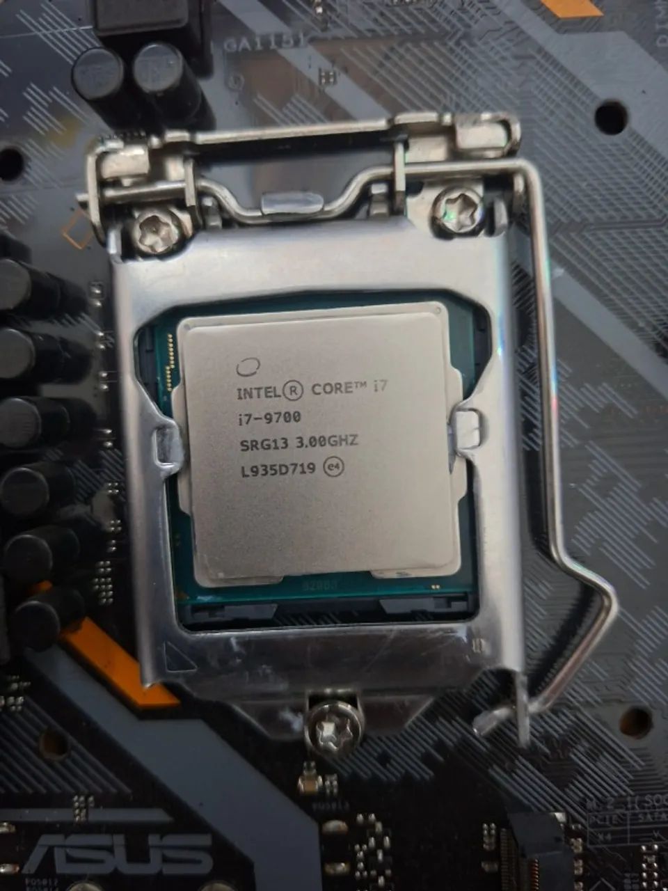 Kit Intel i7 9700 + Asus B360 - Processadores - Samambaia Sul