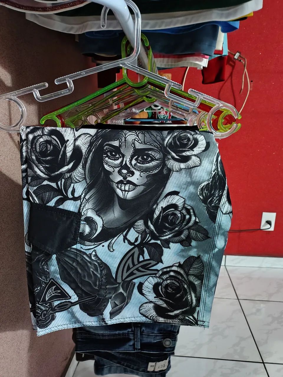 Bermuda tactel estampada 