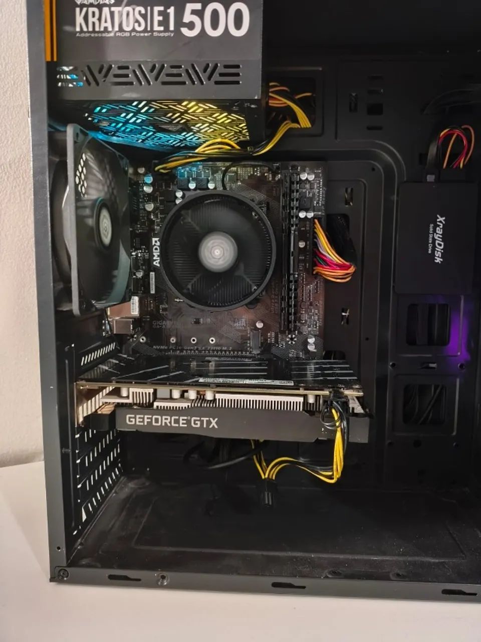 PC Gamer Ryzen 5 4500 + GTX 1660 Super + 16GB RAM + SSD 512GB