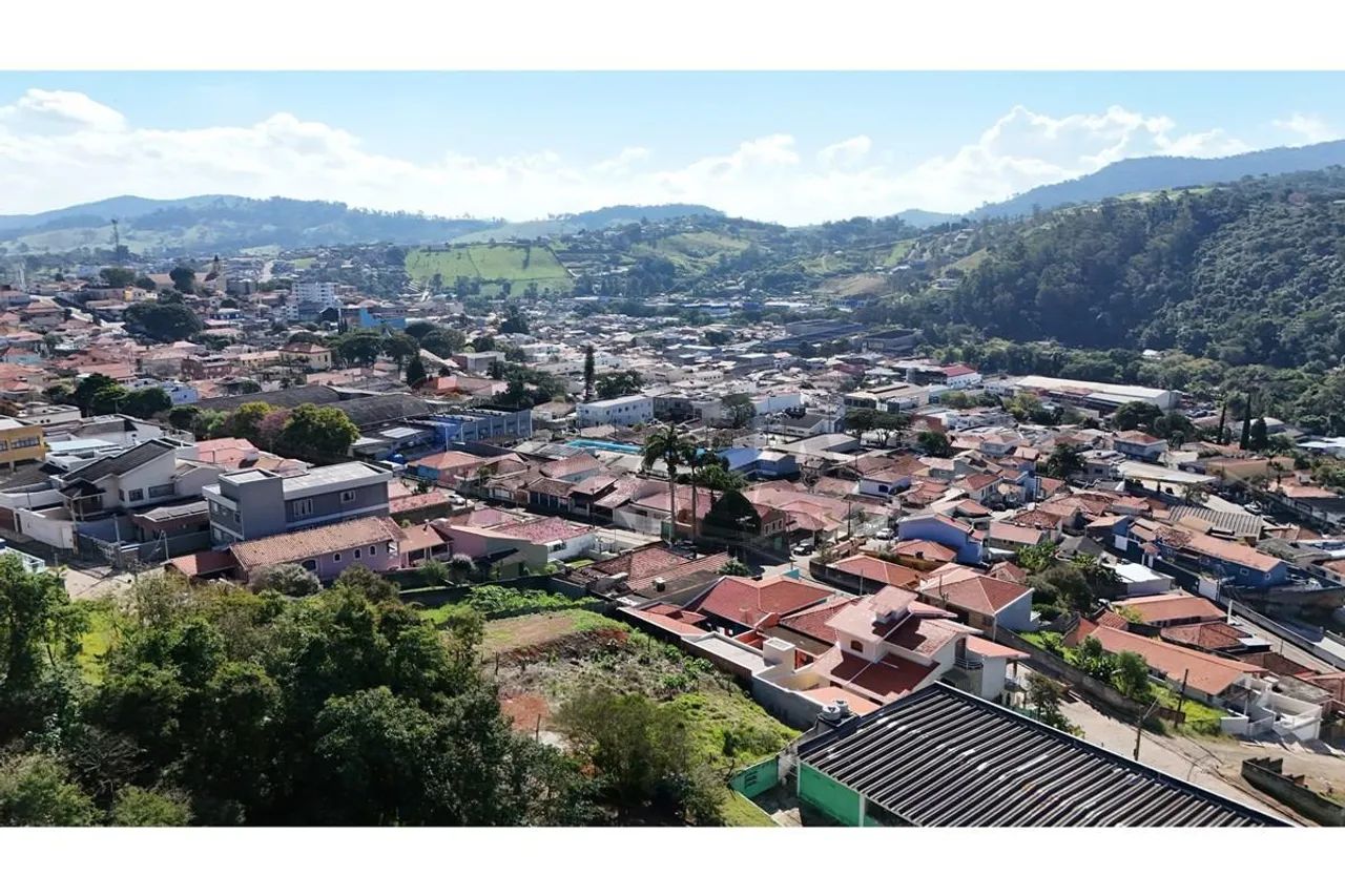 Terreno Exclusivo no Centro de Piracaia - SP
