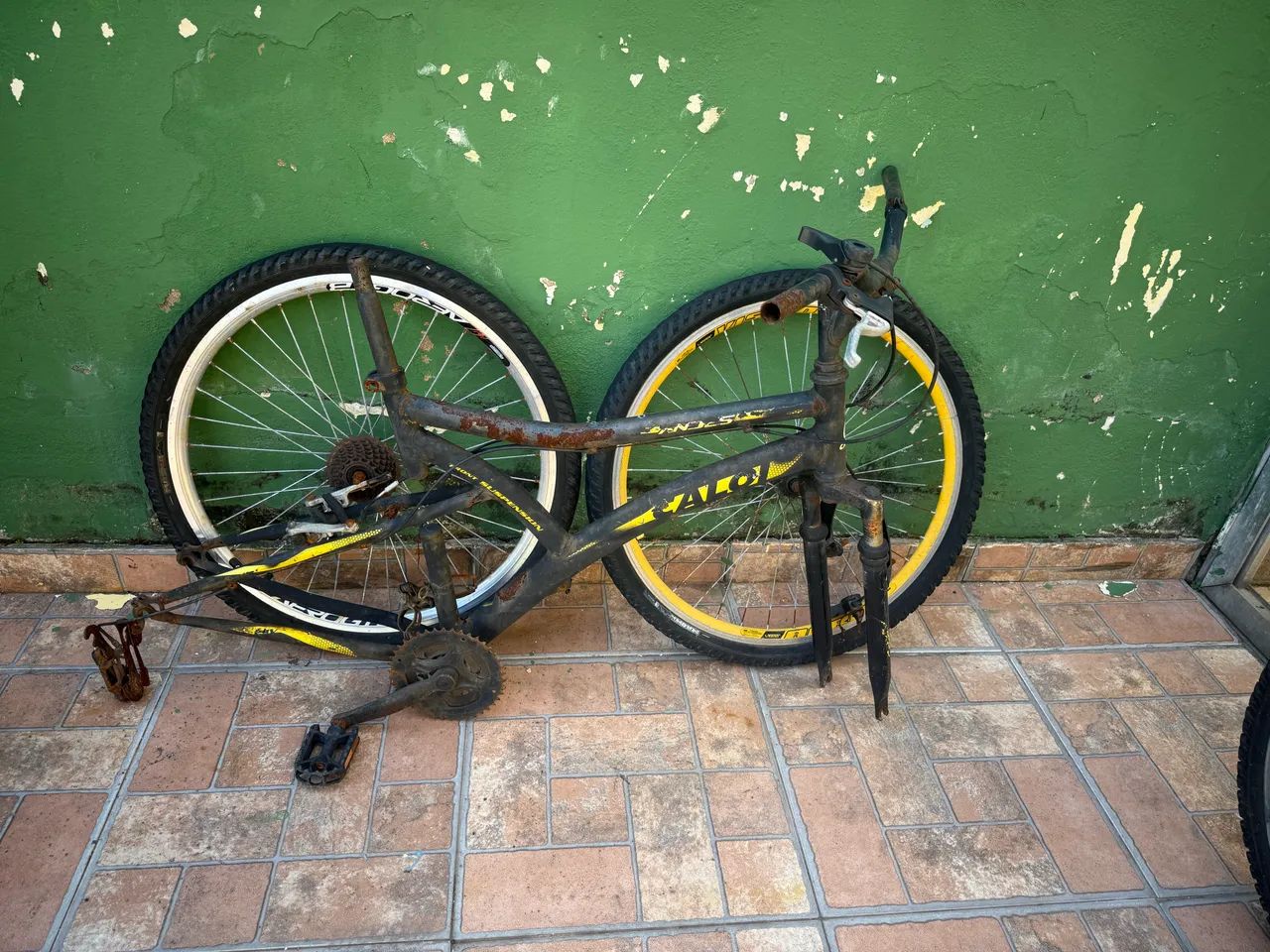 Bicicleta  - Foto 2