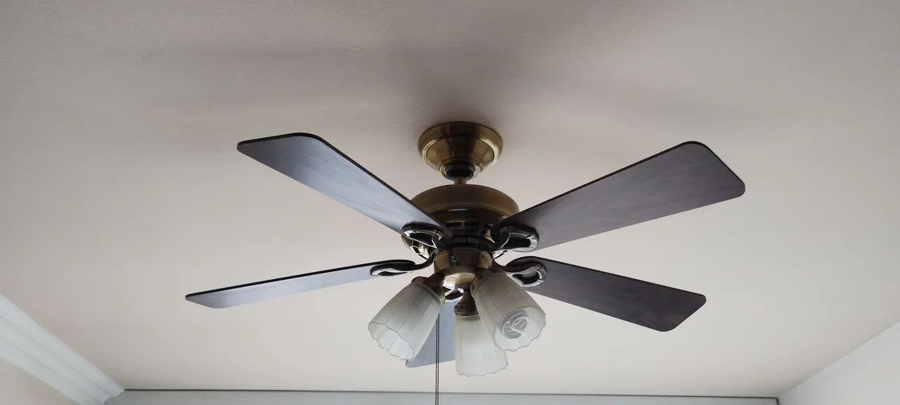 Ventilador de teto Hunter com luminária, 5 pás - Foto 5