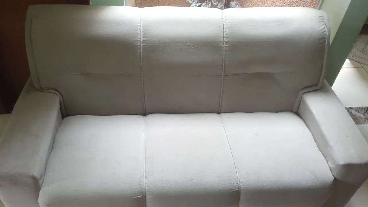 Vende-se Sofá 3 lugares - usado