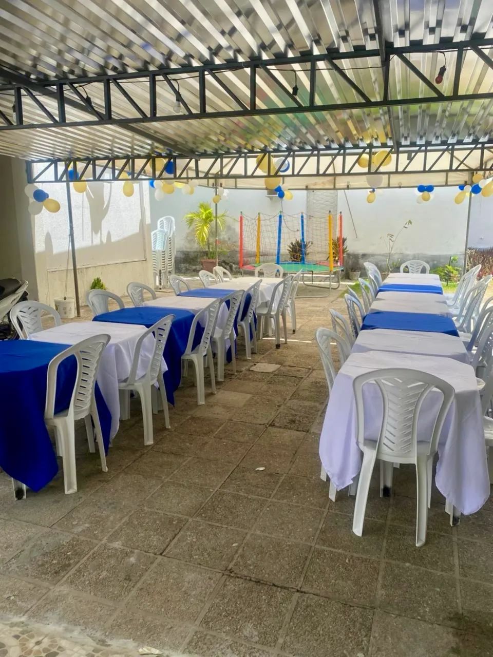 Locação / Aluguel Mesas, Cadeiras, Toalhas, Pula Pula e Piscina de bolinhas  - Foto 3
