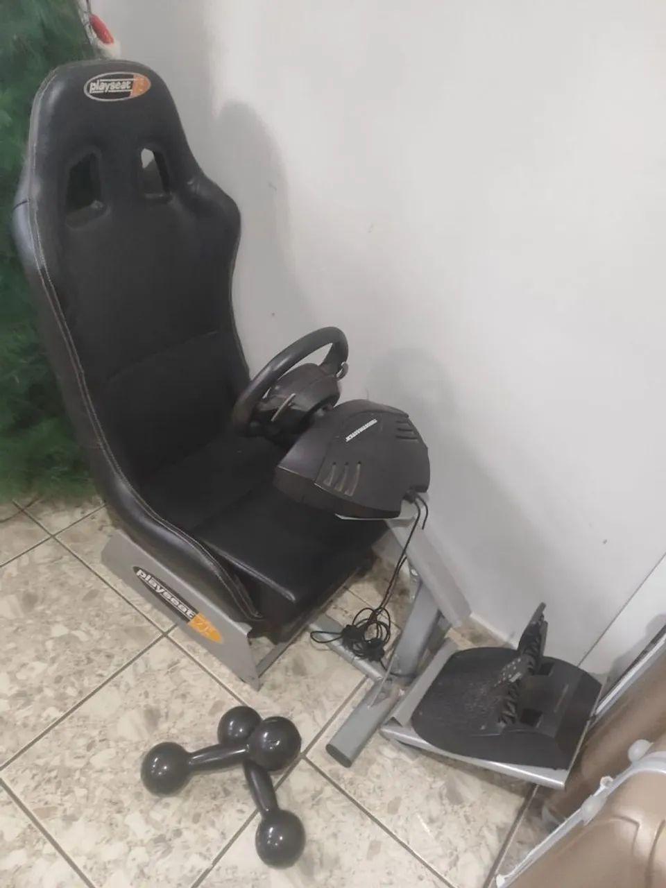 Cockpit Simulador Playseat Evolution + Volante Thrustmaster (Completo) - Foto 3