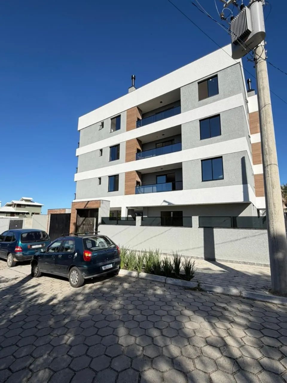 Apartamento com 2 quartos + sacada à 80 metros da Praia do Santinho! Confira! - Foto 2
