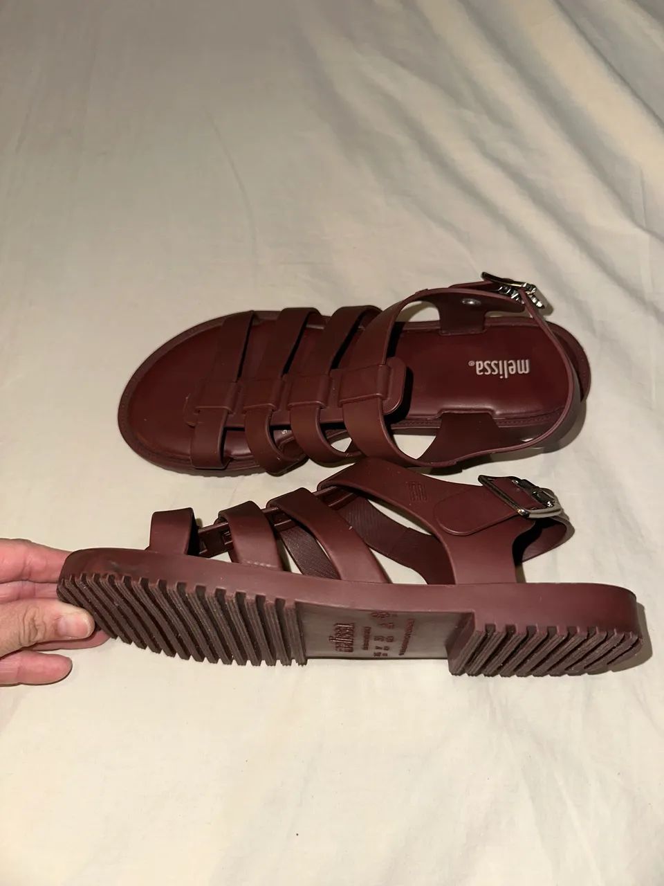 Melissa Flox em cor vinho 35,nova