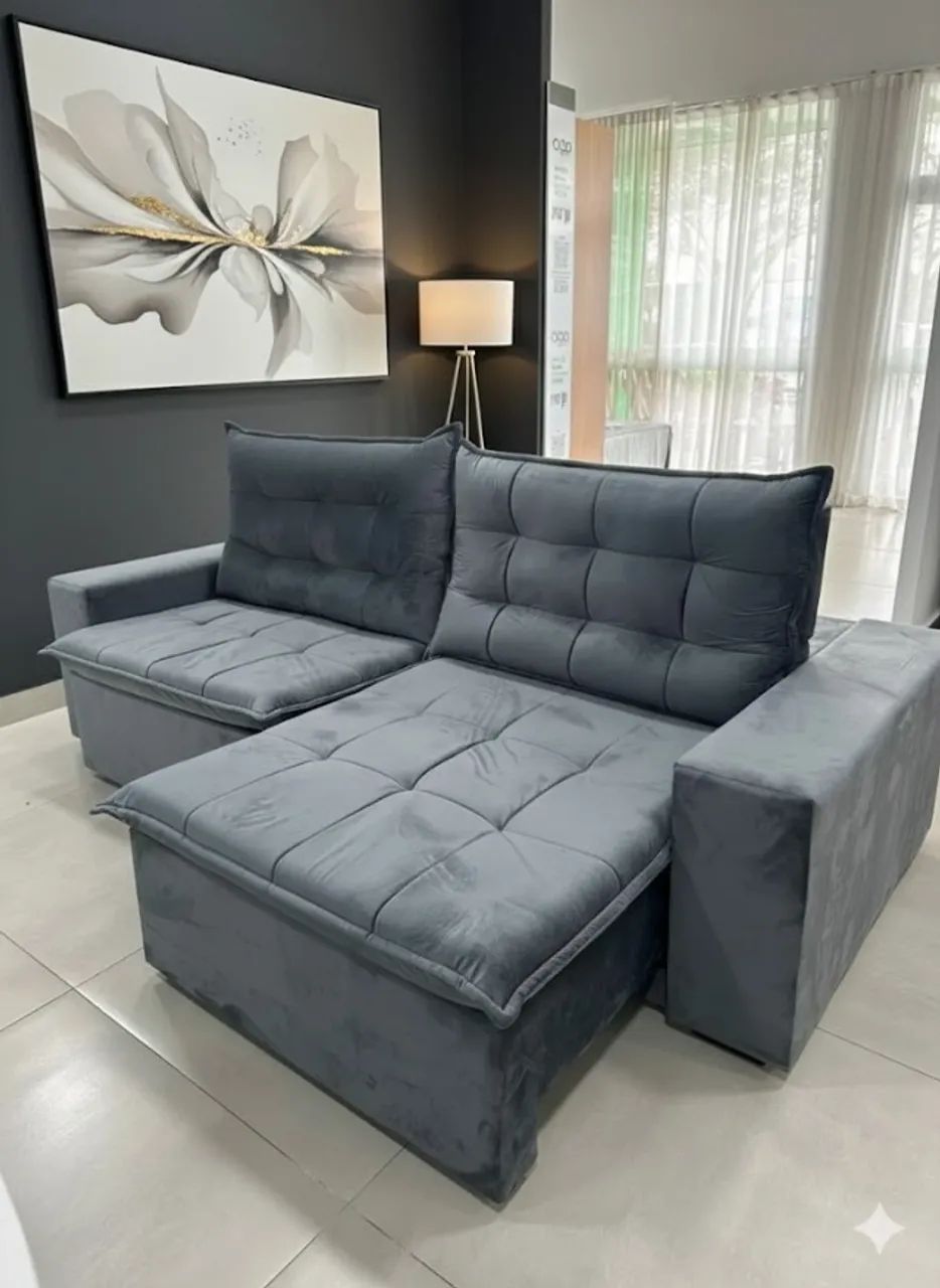 Sofá modelo retratil e reclinavel (possui molas e pillow no acento)