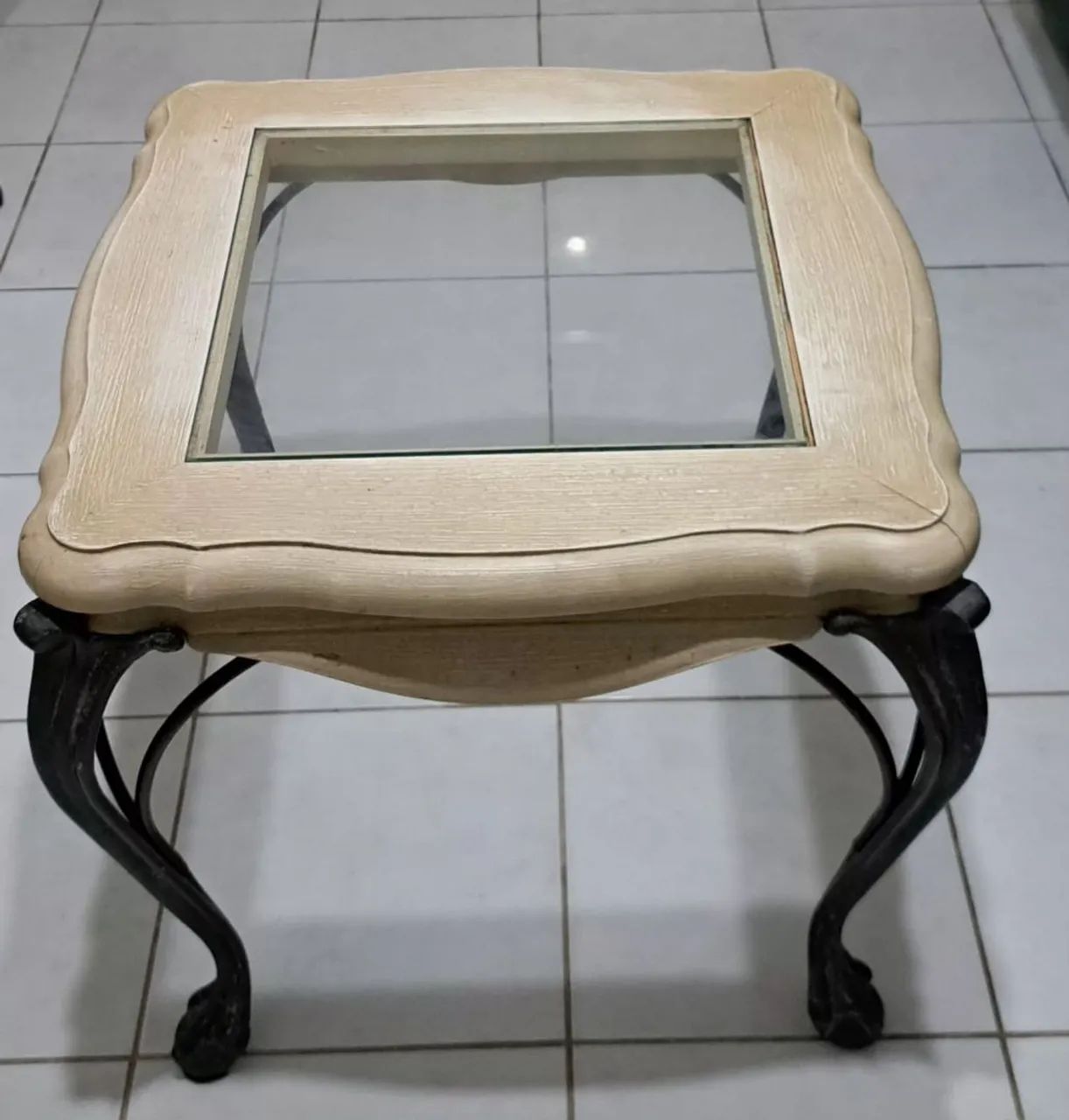 MESA LATERAL CLÁSSICA VINTAGE (PÁTINA)