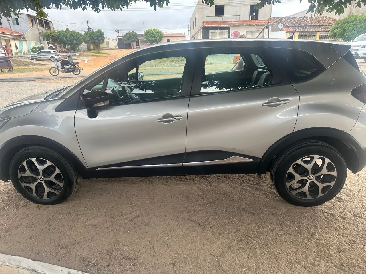 Renault Captur CAPTUR Intense 2.0 16V Flex 5p Aut. 2020