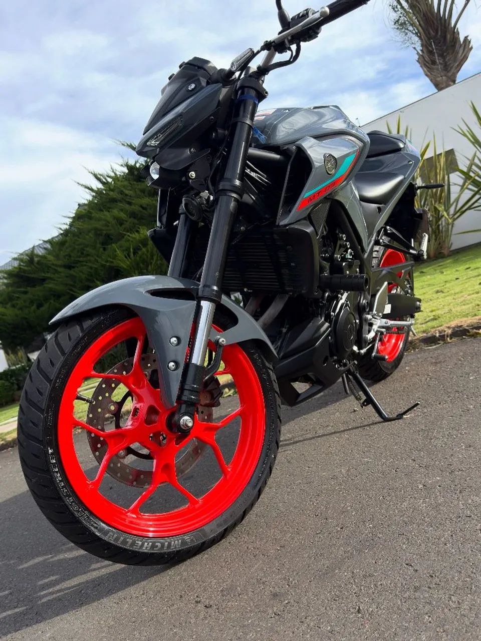 Yamaha MT 03  - Foto 5
