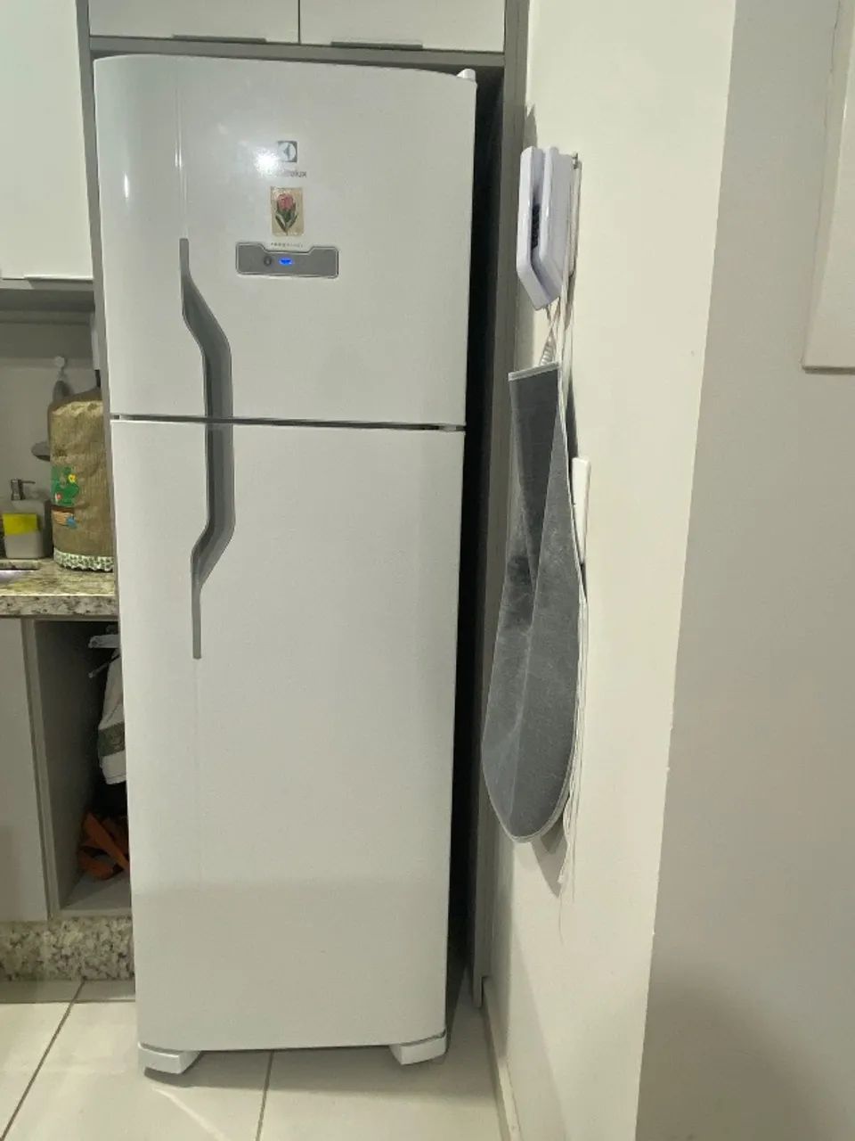 Geladeira Electrolux 2.200$