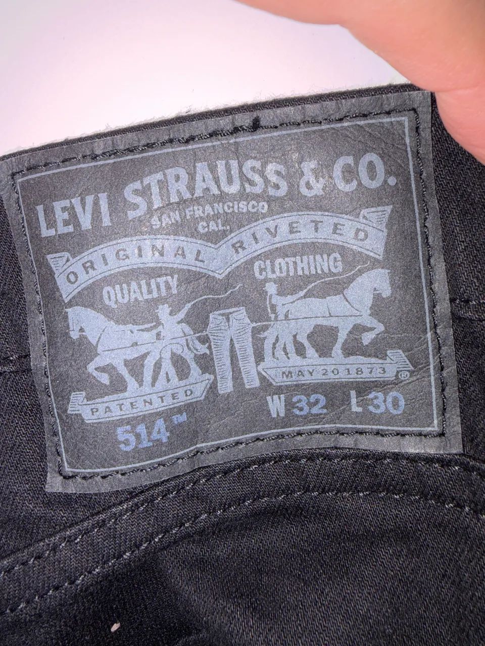Calça Levis preta tamanho 42 - Nova - Foto 2