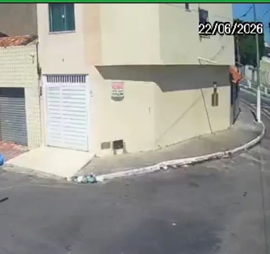 Vendo casa de esquina no bairro Santo  Antônio 
