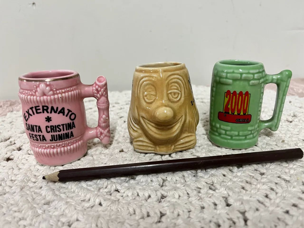 3 canecas de porcelana antigas - Foto 3