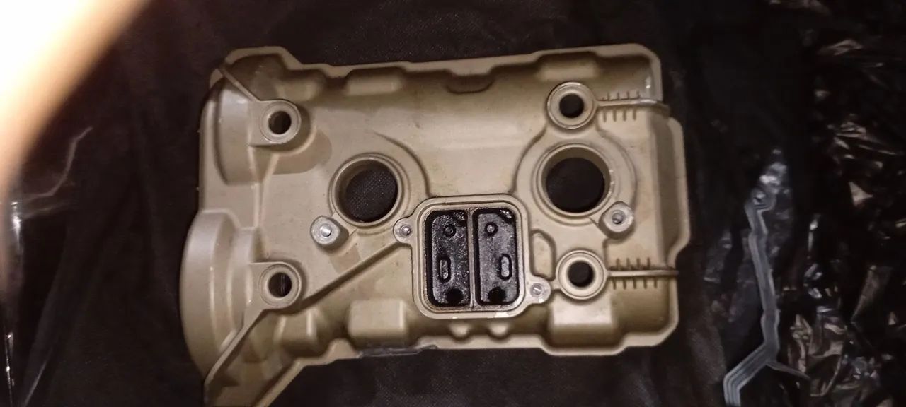 Tampa e guarniçao do cabeçote Ducati Panigali  com pequeno detalhe para recuperação  - Foto 4