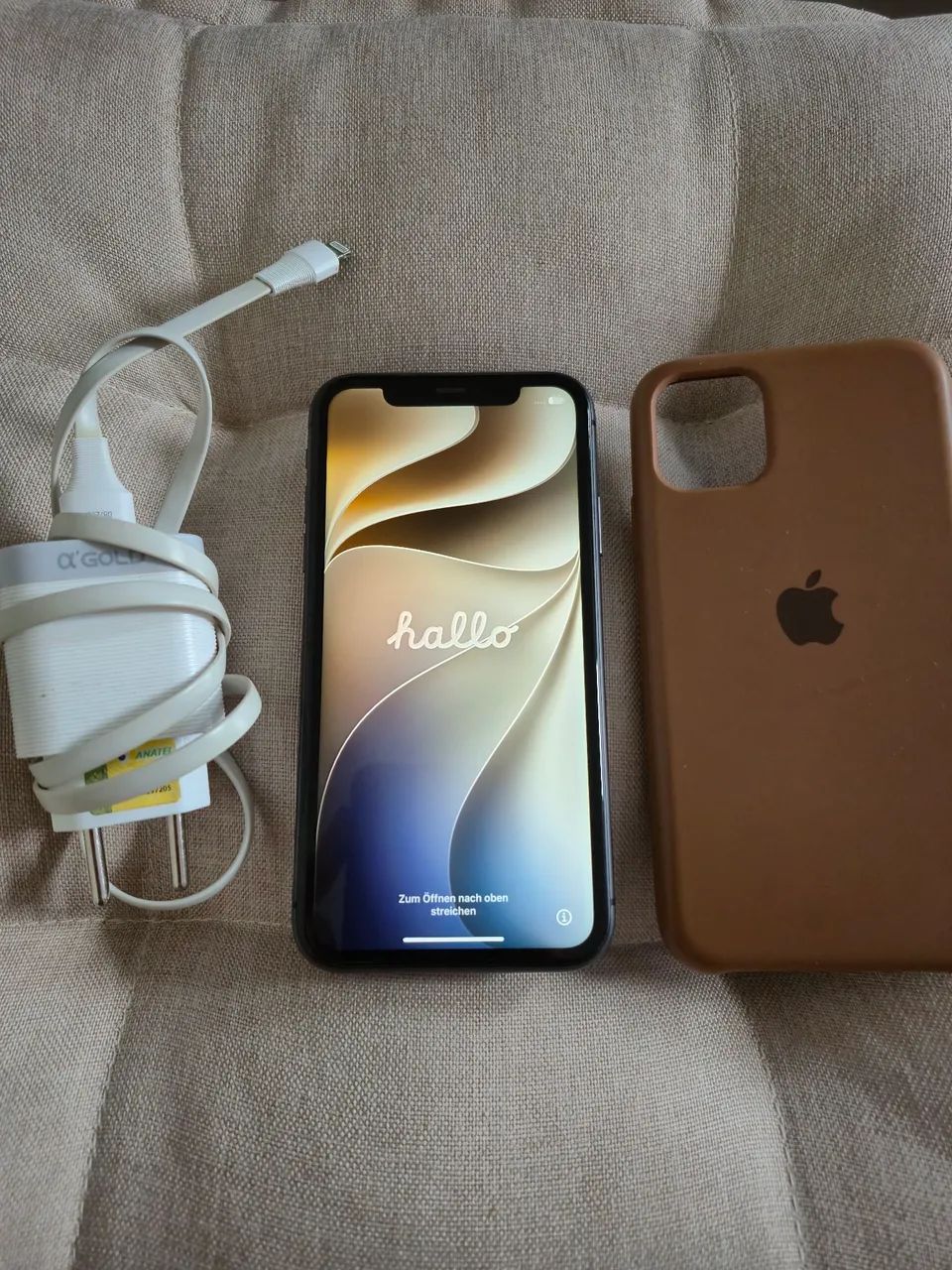 iPHONE 11 - 64GB - Bateria 79%