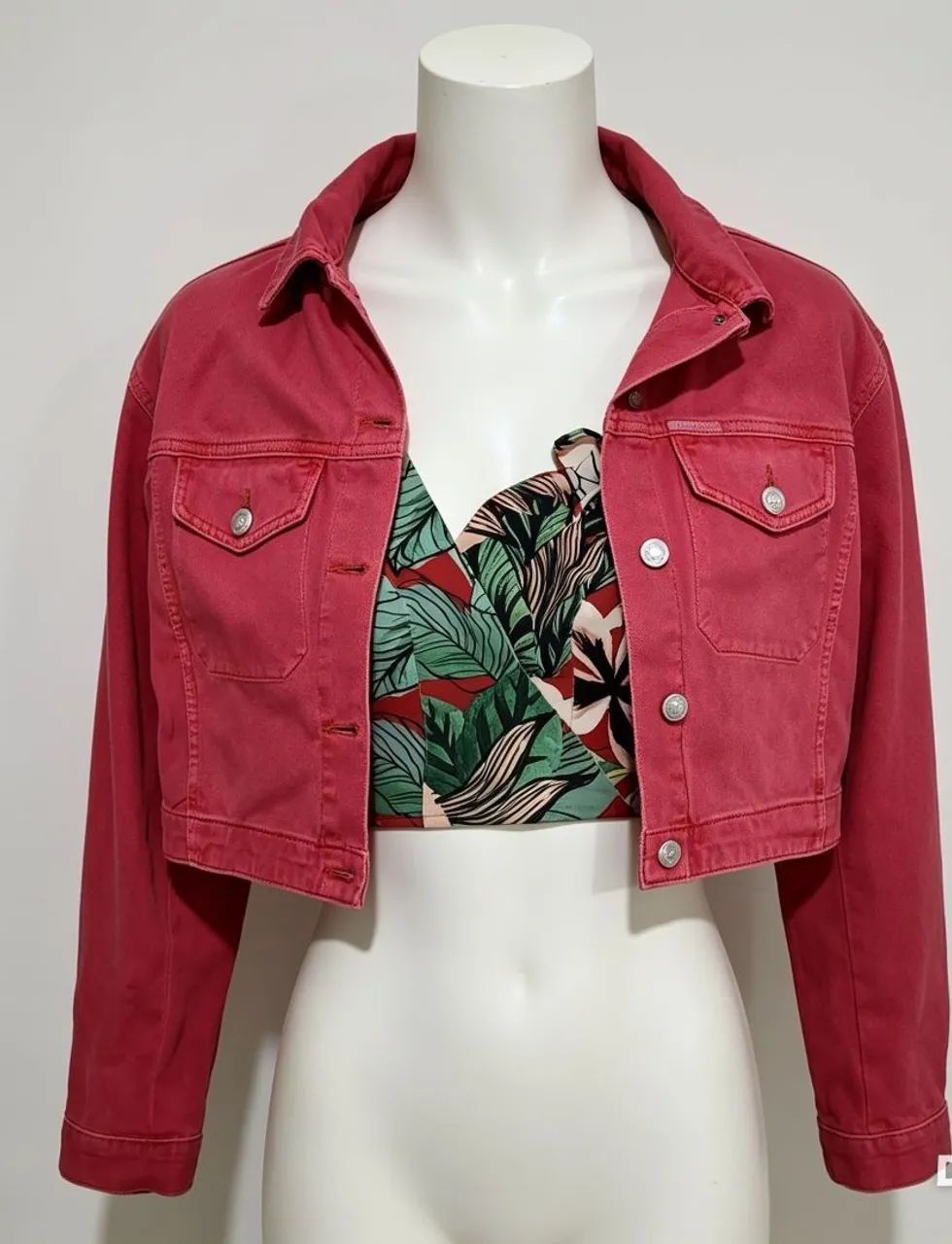 Jaqueta Feminina CALVIN KLEIN JEANS e TOP JOLIE (PECAS ORIGINAIS) 