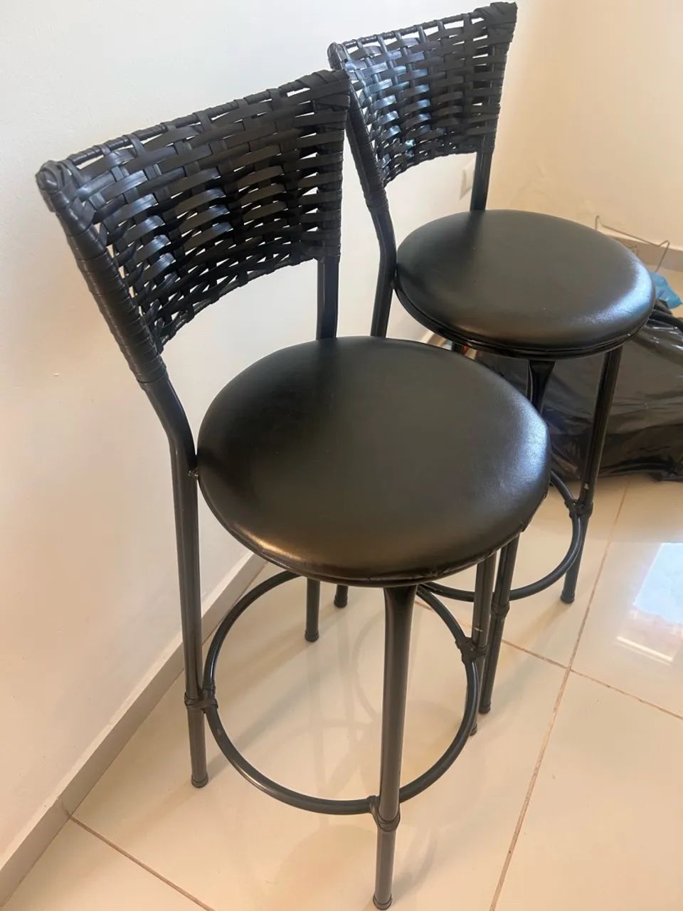 Jogo de banquetas - Foto 2
