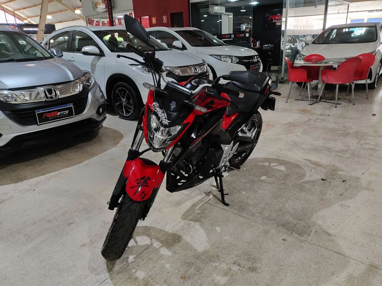 CB300 TWISTER 2023 - Foto 2
