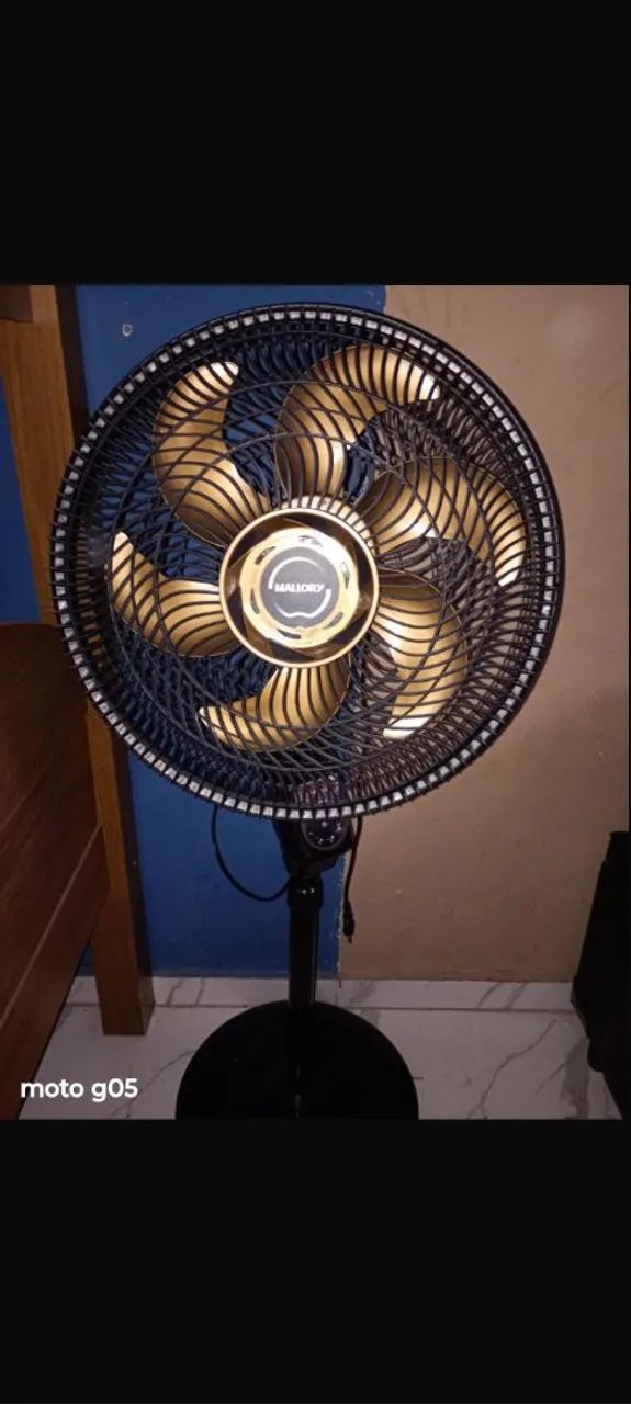 Ventilador está com a base quebrada 