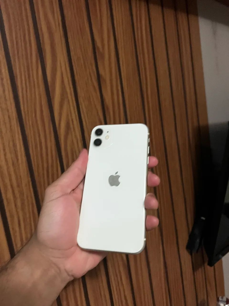 IPHONE 11 - 128GB ( todo original / com garantia) - Foto 2