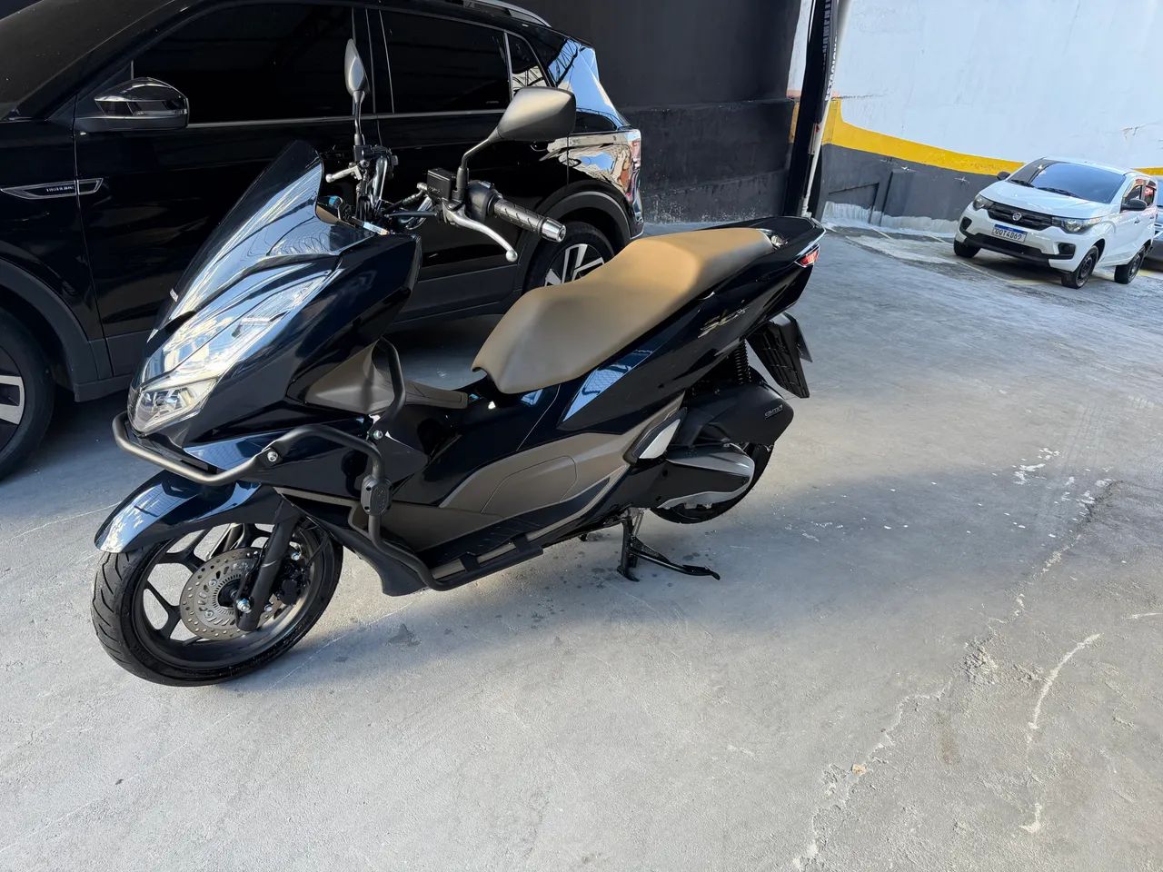 Honda PCX DLX praticamente zero.  - Foto 2