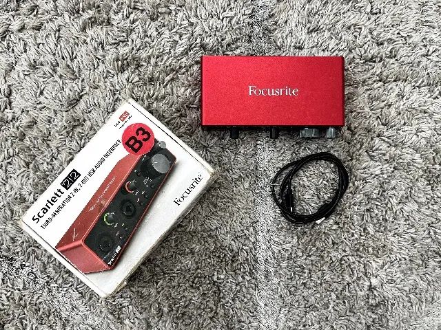 Focusrite Scarlett 2i2 3a Geração - Foto 2