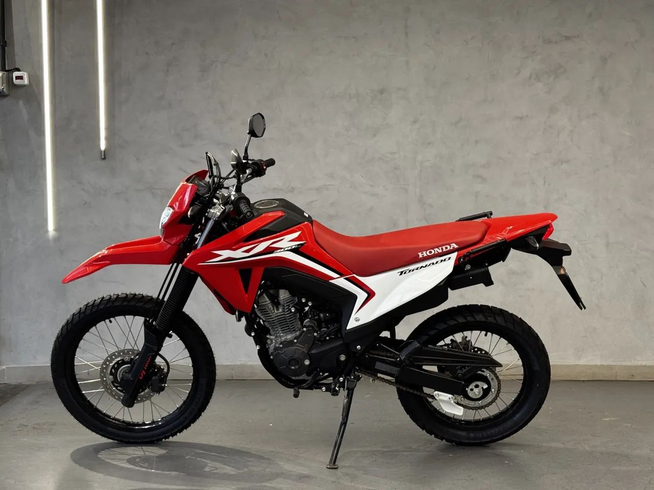 Honda Xr 300l tornado 2025