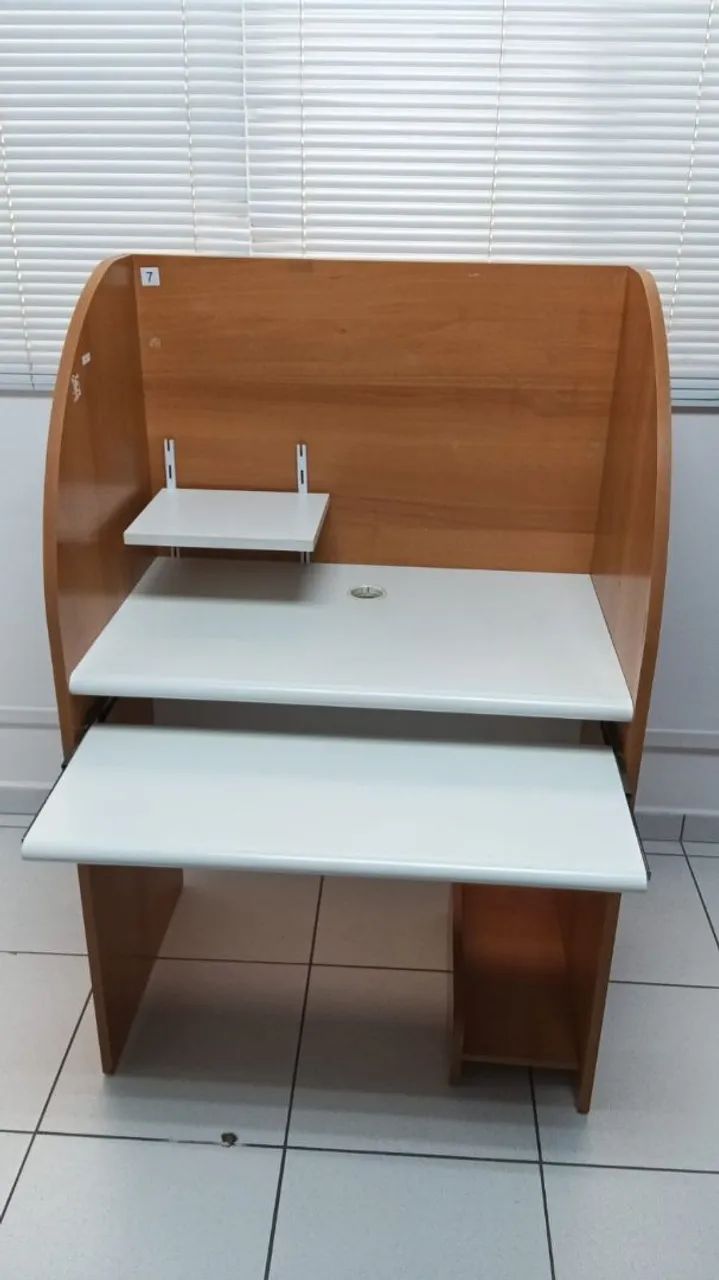 Estação de trabalho  de 3850,00 por 2.999.00