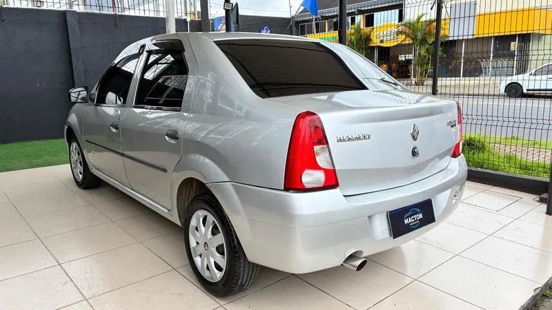 Renault Logan Expression Hi-flex 1.6 8V 4P 2010 - Foto 6