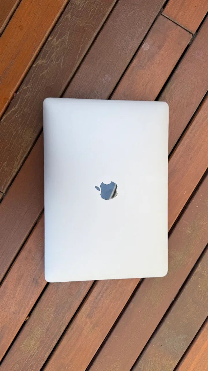 MacBook Pro 13'' Apple M2 - Foto 2