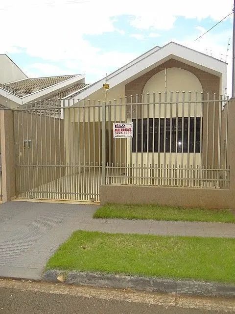 Casa à venda e para alugar no Jardim Imperial II em Maringá com 3 quartos, suíte e churras