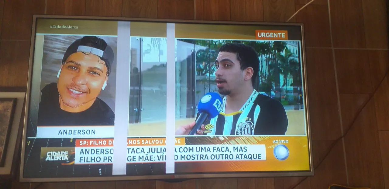 TV LG 49 polegadas  com avarias leia 